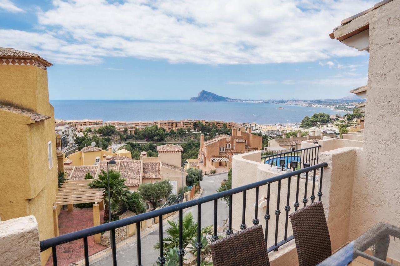 Willa Charming Townhouse With Sea Views & Pool In Altea Calpe Zewnętrze zdjęcie